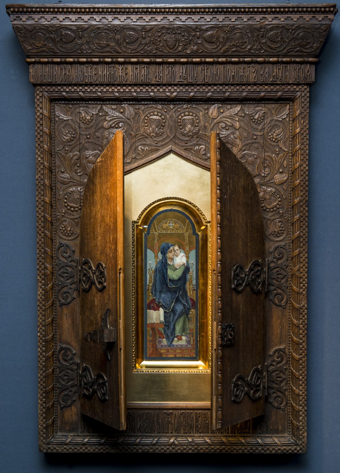 Васнецов Виктор Михайлович, «Богоматерь с младенцем на престоле», ~1900-е — начало 1910-х годов Васнецов Виктор Михайлович, «Богоматерь с младенцем на престоле», ~1900-е — начало 1910-х годов